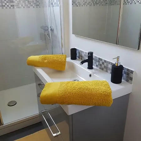 Sweet Garden Apartment Fontainebleau